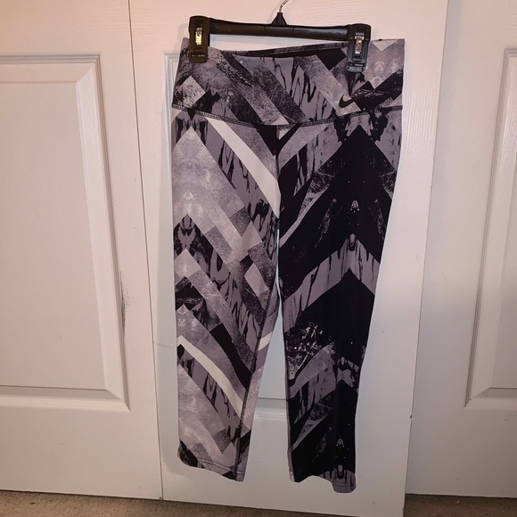 Nike dri-fit pattern leggings - Picture 1 of 4